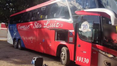 Ônibus que ia em direção ao Nordeste quebrou em Anápolis. (Foto: Reprodução)