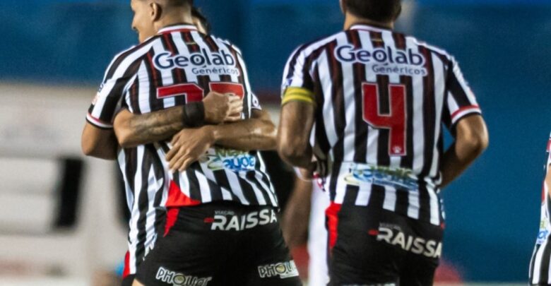 Resultado no Jonas Duarte foi suficiente para afastar o risco de queda na última rodada. (Foto: Reprodução/Anápolis Futebol Clube/Mariana Tolentino)