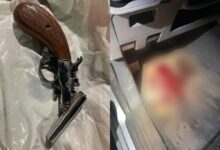 No veículo utilizado na fuga, os policiais encontraram latas de cerveja e uma grande quantidade de sangue no banco do motorista e no assoalho. (Foto: Reprodução)